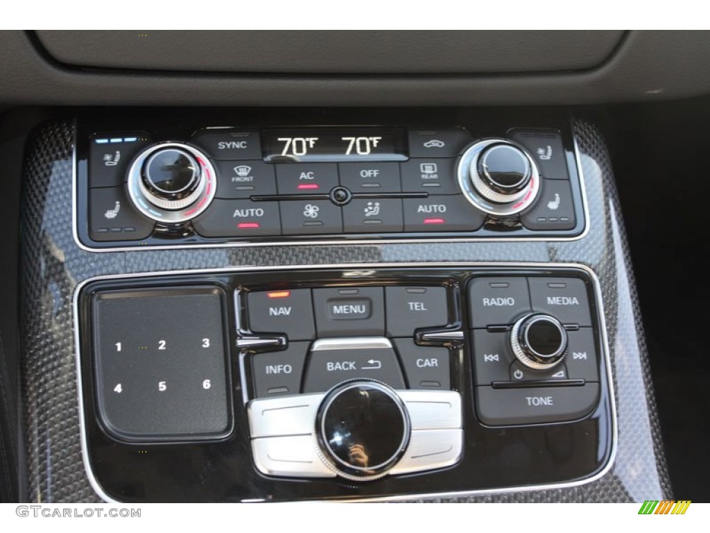 2013 Audi S8 4.0 TFSI quattro Sedan Controls Photo #72148306