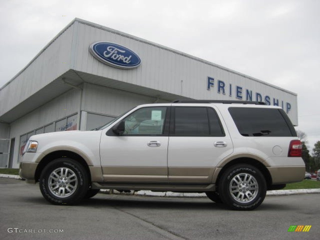 2013 Expedition XLT 4x4 - White Platinum Tri-Coat / Camel photo #1