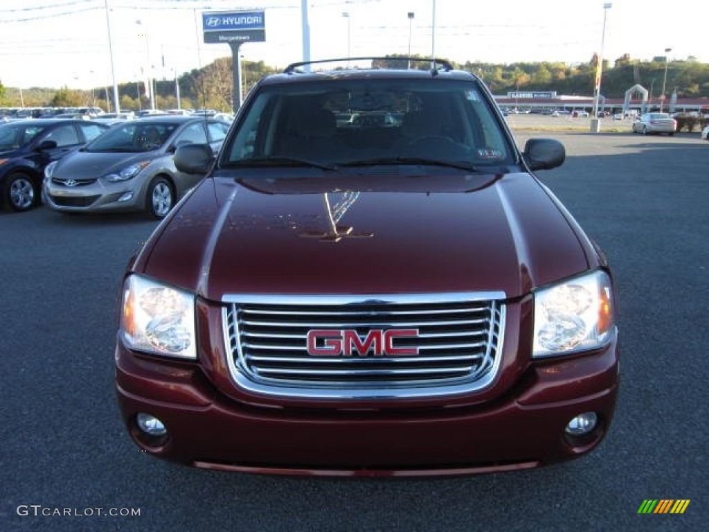 2007 Envoy SLE 4x4 - Cranberry Red Metallic / Ebony photo #2