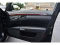 Black - S 550 4Matic Sedan Photo No. 24