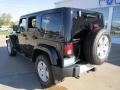 Black - Wrangler Unlimited Sahara 4x4 Photo No. 9