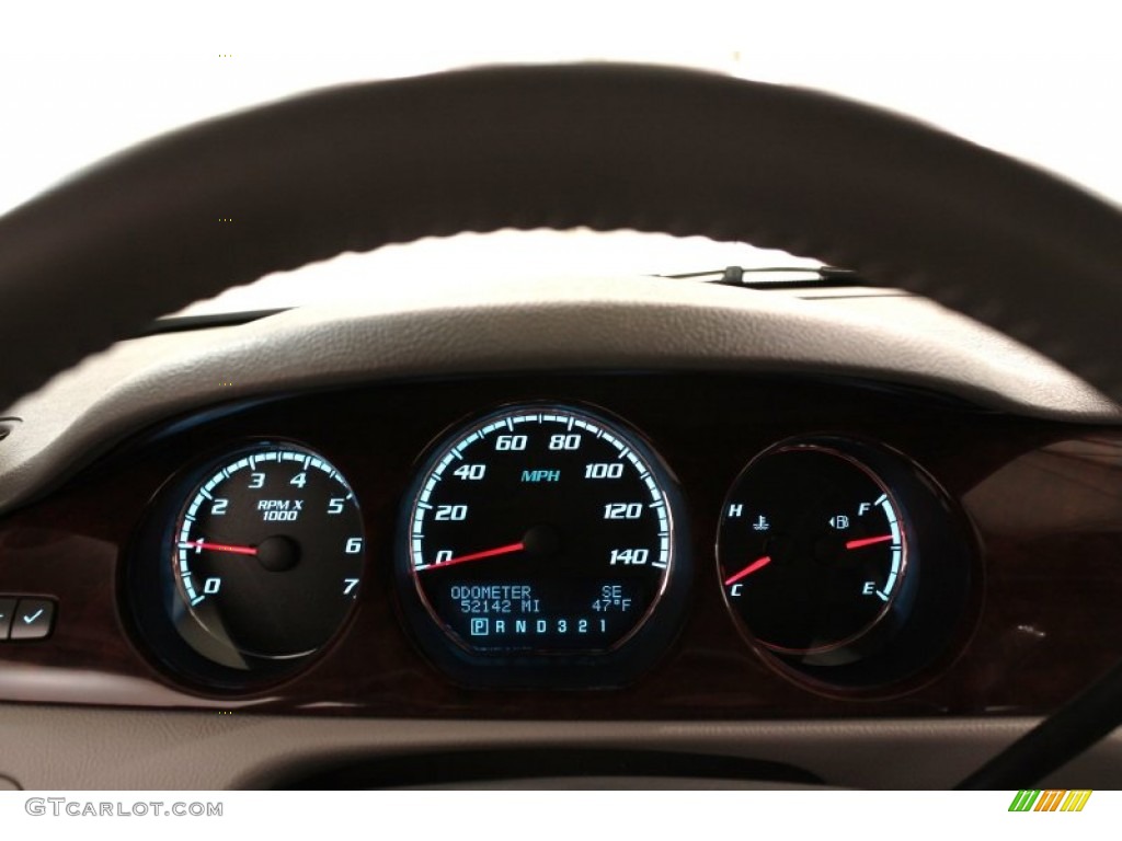 2009 Buick Lucerne CX Gauges Photos