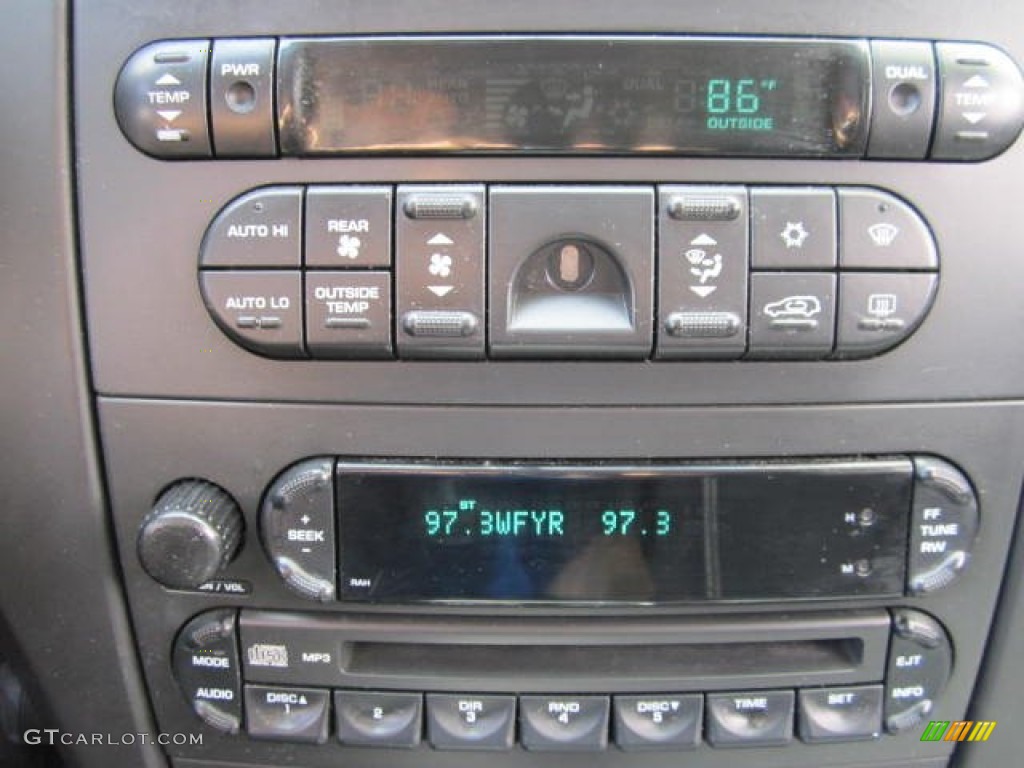 2006 Chrysler Pacifica Touring Controls Photo #72154762