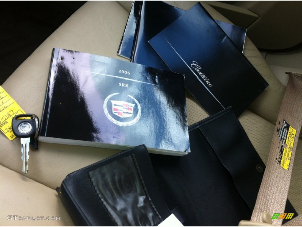 2006 Cadillac SRX V8 Books/Manuals Photo #72154839