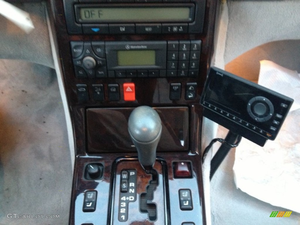 2000 Mercedes-Benz SL 500 Roadster Controls Photo #72155388