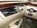 Black - S 550 Sedan Photo No. 20