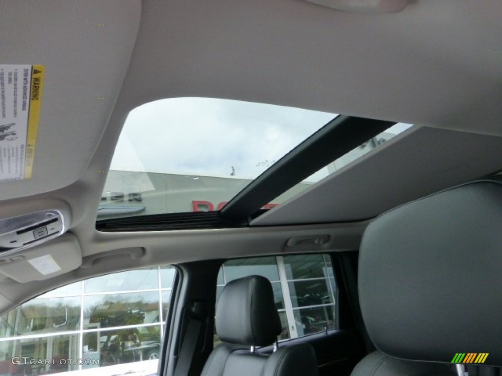 2013 Grand Cherokee Limited 4x4 - Bright Silver Metallic / Black photo #15