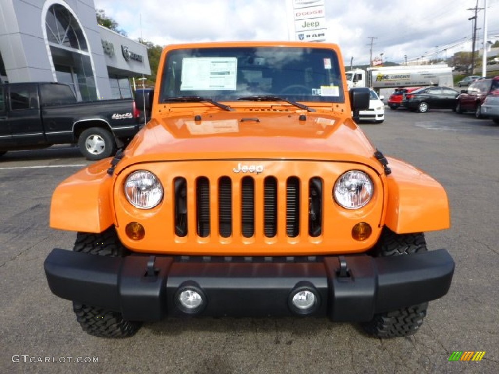 2013 Wrangler Unlimited Rubicon 4x4 - Crush Orange / Black photo #8