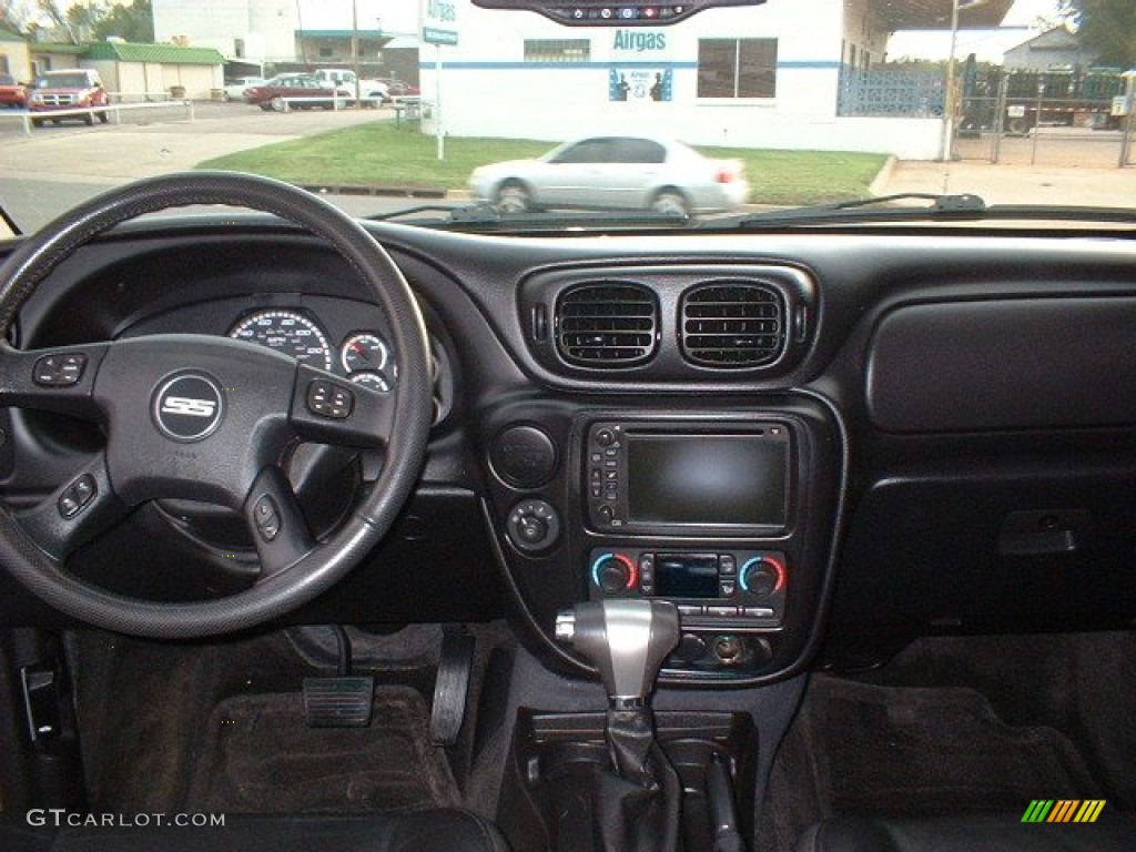 2006 TrailBlazer SS AWD - Silverstone Metallic / Ebony photo #16