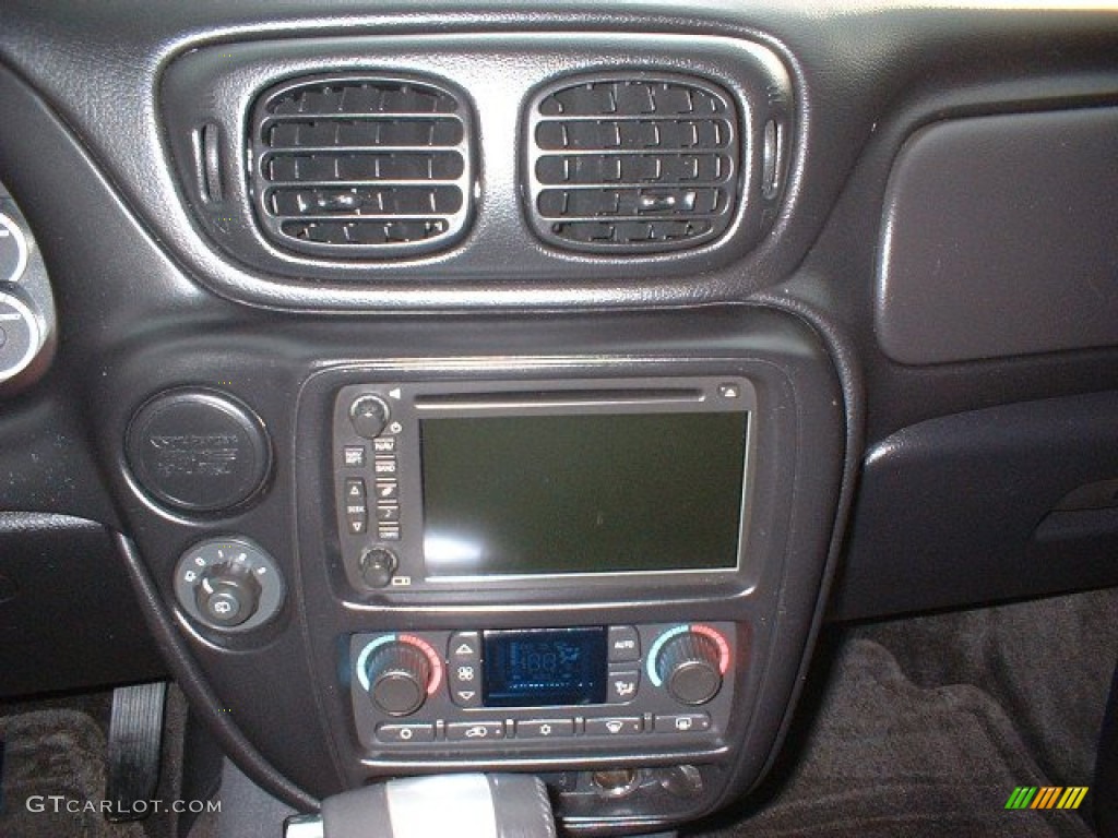 2006 TrailBlazer SS AWD - Silverstone Metallic / Ebony photo #17