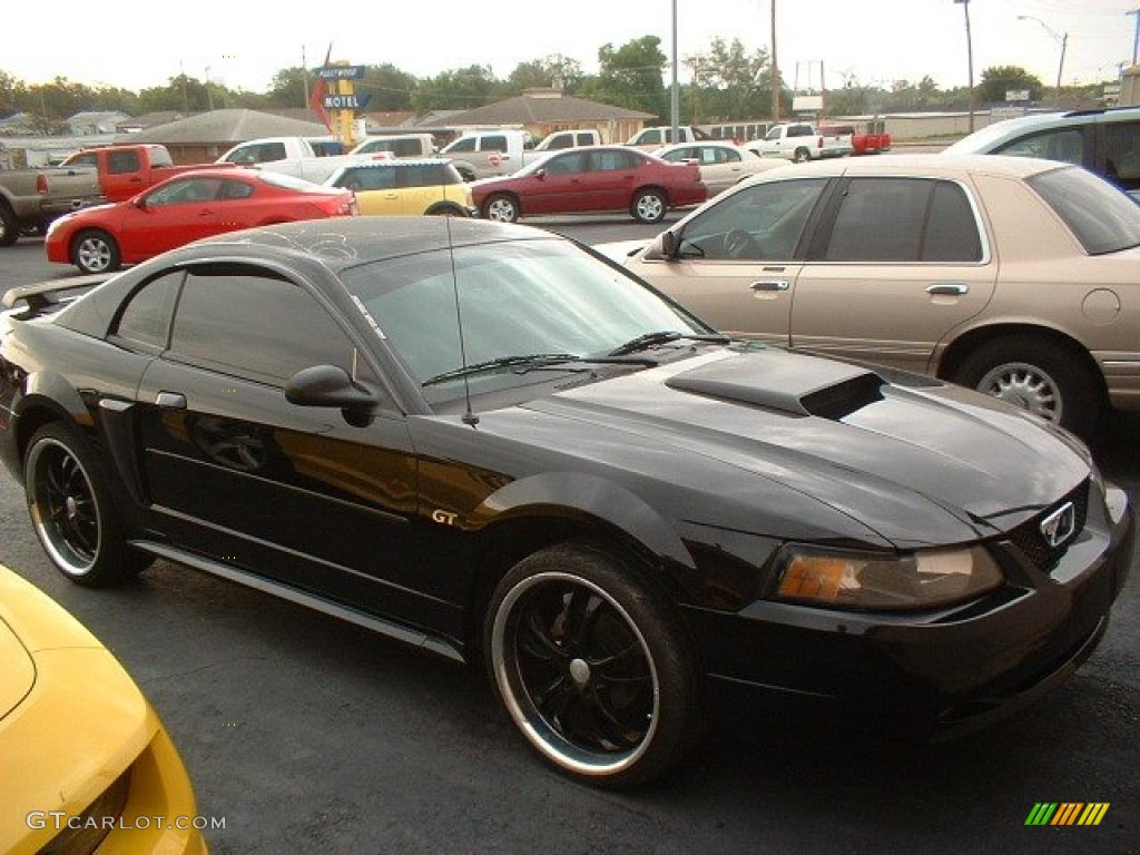 2002 Mustang GT Coupe - Black / Dark Charcoal photo #1
