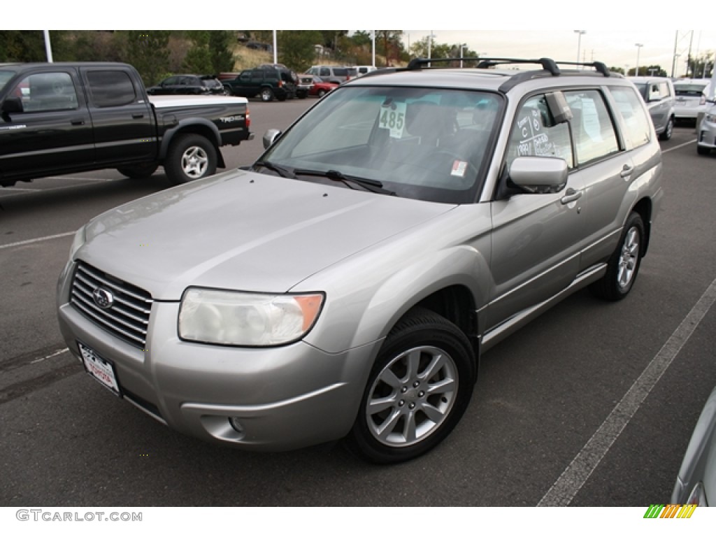 2007 Forester 2.5 X Premium - Crystal Gray Metallic / Graphite Gray photo #4