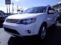 Diamond White Pearl - Outlander XLS Photo No. 10