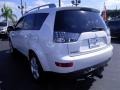 Diamond White Pearl - Outlander XLS Photo No. 12