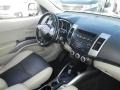 Diamond White Pearl - Outlander XLS Photo No. 21