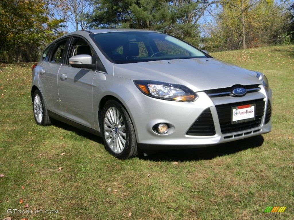 2012 Focus Titanium 5-Door - Ingot Silver Metallic / Charcoal Black photo #13