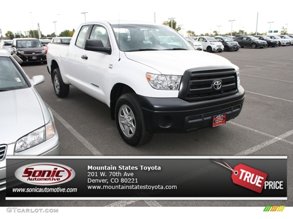 2010 Tundra Double Cab 4x4 - Super White / Graphite Gray photo #1