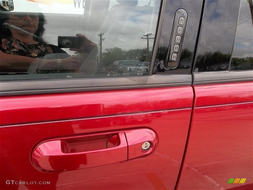 2007 Mountaineer AWD - Vivid Red / Charcoal Black photo #19