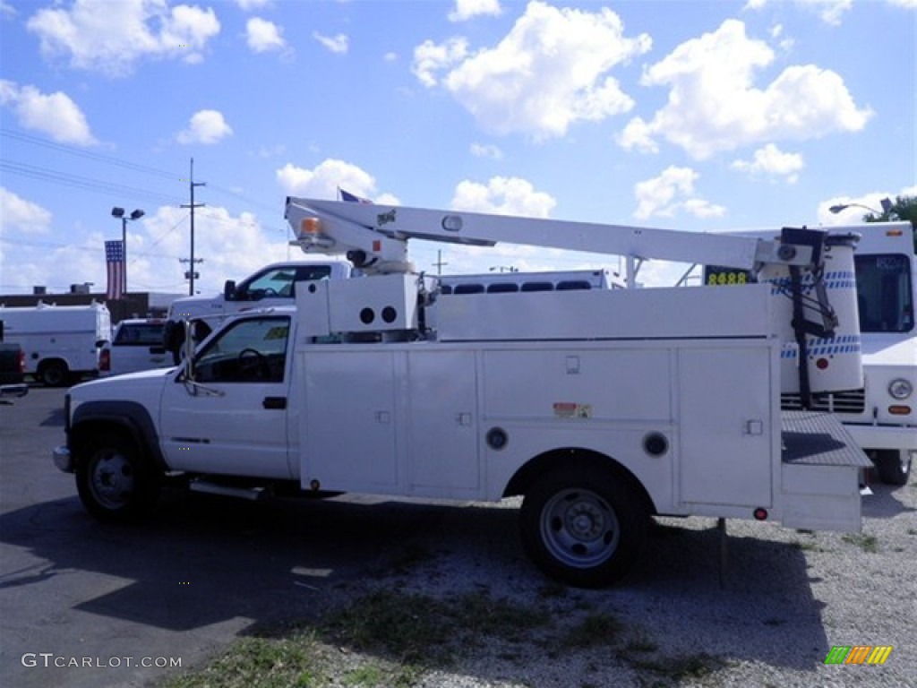 1999 C/K 3500 C3500 Regular Cab Bucket Truck - Summit White / Gray photo #8