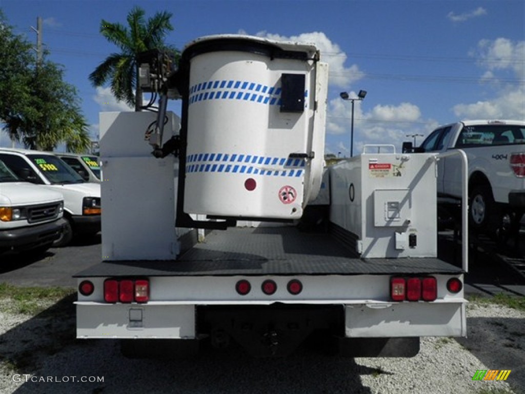 1999 C/K 3500 C3500 Regular Cab Bucket Truck - Summit White / Gray photo #9