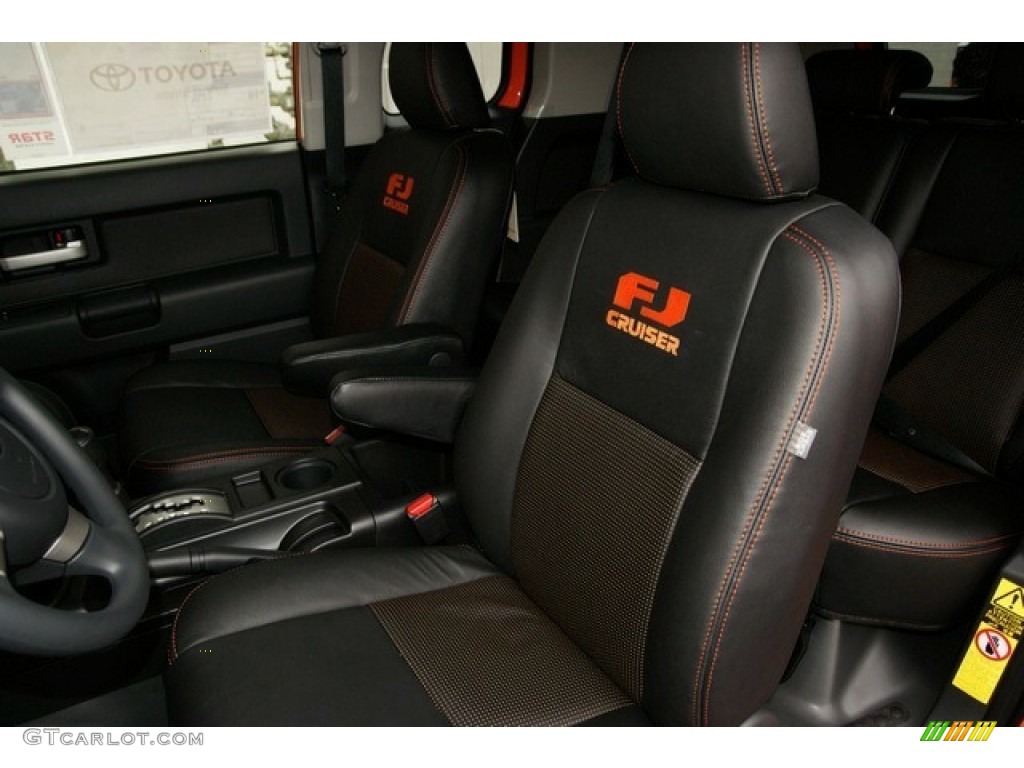 2013 Toyota FJ Cruiser 4WD Front Seat Photo #72171642