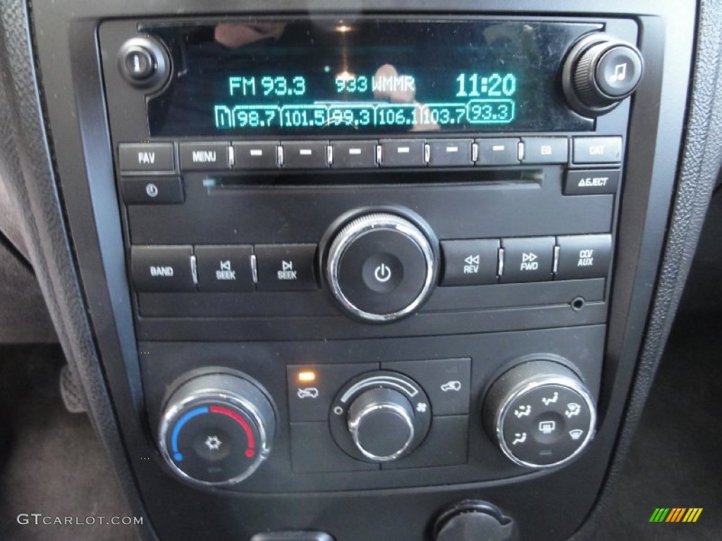 2009 Chevrolet HHR LT Controls Photo #72173892