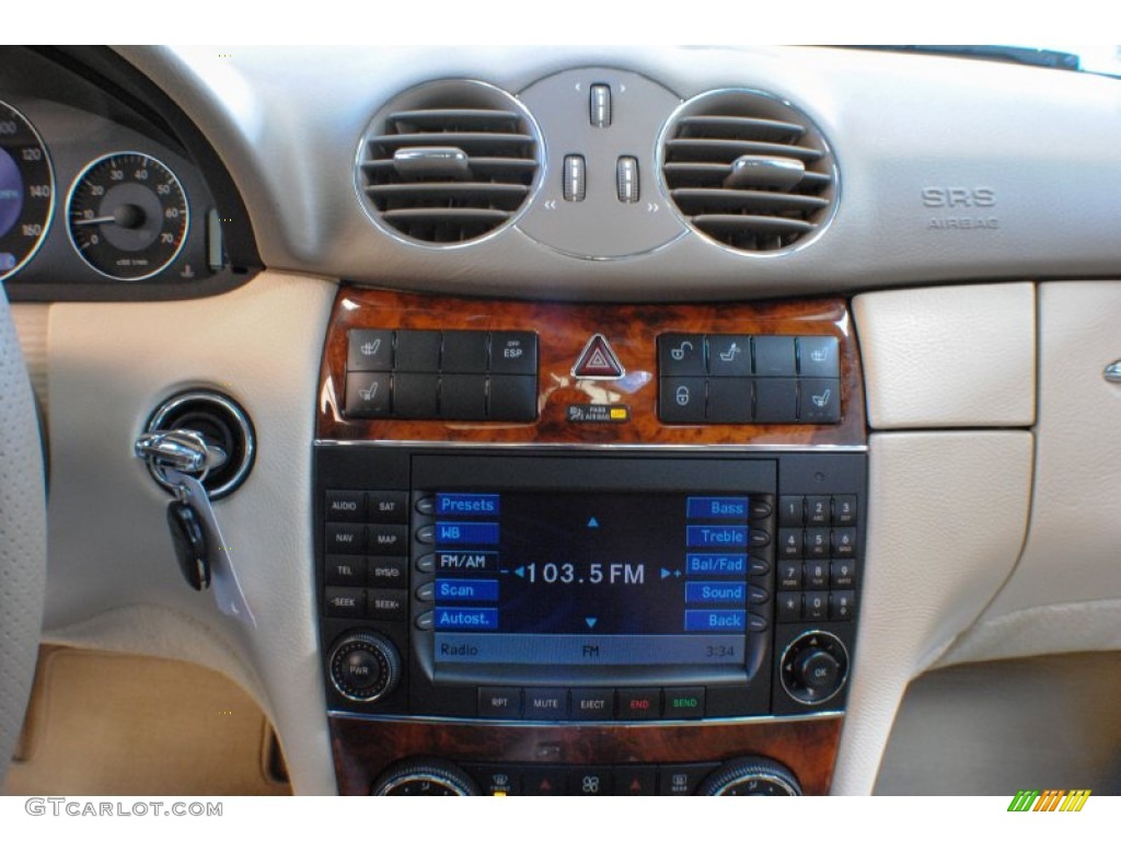 2008 Mercedes-Benz CLK 550 Coupe Controls Photo #72175145