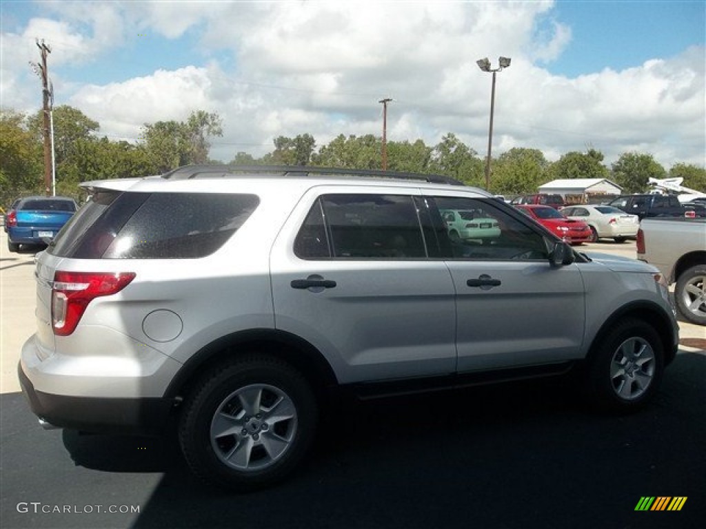 2013 Explorer FWD - Ingot Silver Metallic / Medium Light Stone photo #9