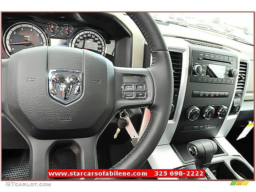 2012 Ram 1500 Lone Star Crew Cab 4x4 - Black / Dark Slate Gray/Medium Graystone photo #17