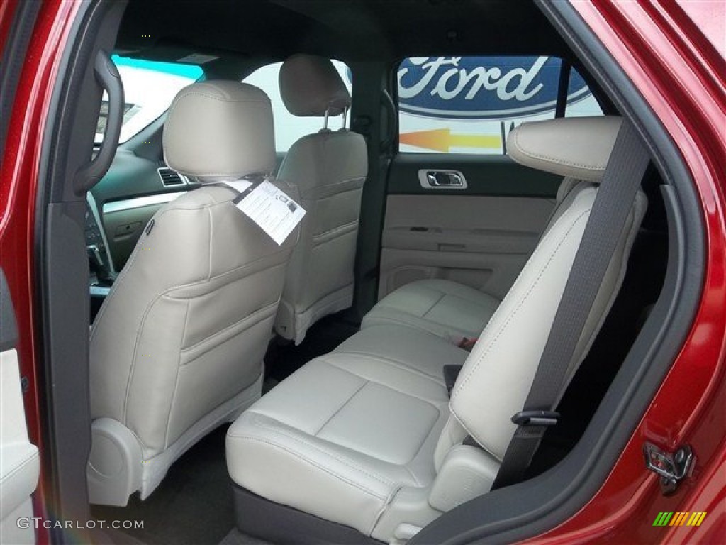 2013 Explorer XLT - Ruby Red Metallic / Medium Light Stone photo #28