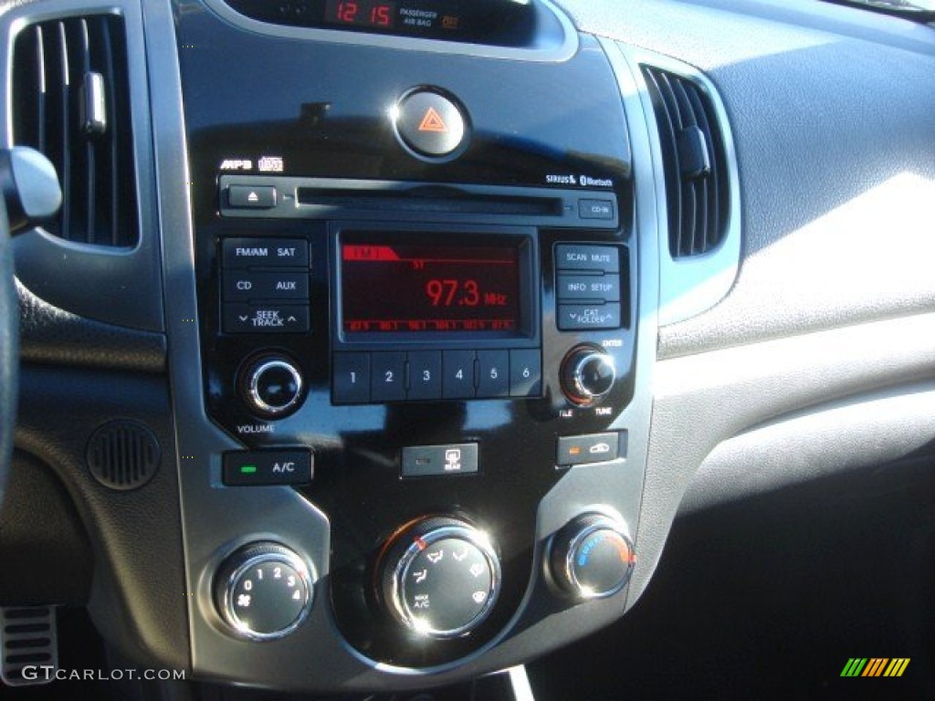 2010 Forte Koup SX - Copperhead / Black Sport photo #14