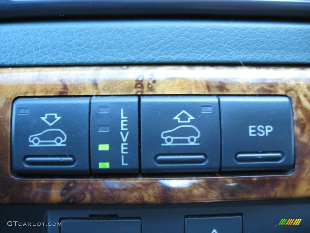 2004 Audi Allroad 2.7T quattro Avant Controls Photo #72187711