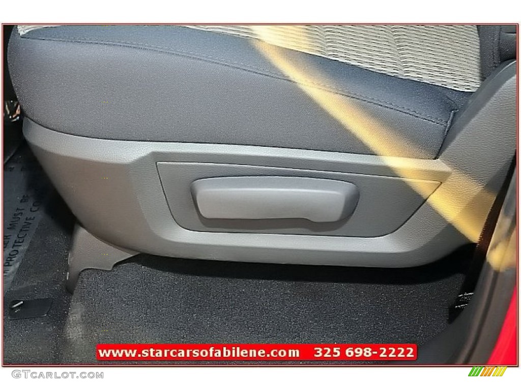 2012 Ram 1500 Express Quad Cab 4x4 - Flame Red / Dark Slate Gray/Medium Graystone photo #13