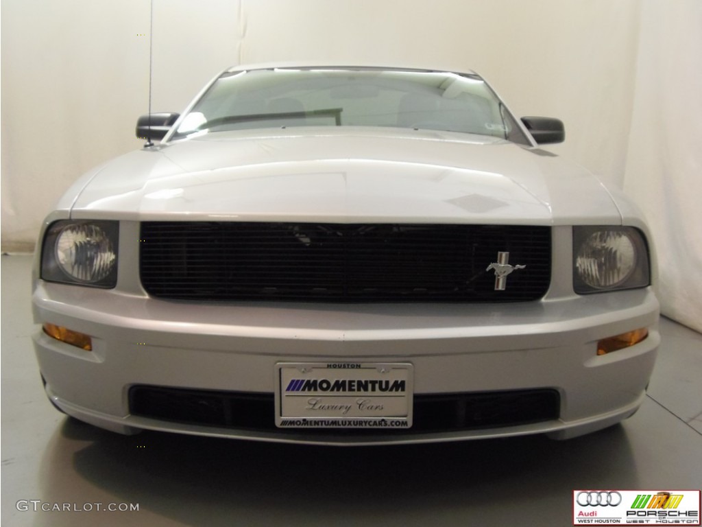 2008 Mustang GT Premium Coupe - Brilliant Silver Metallic / Black photo #14