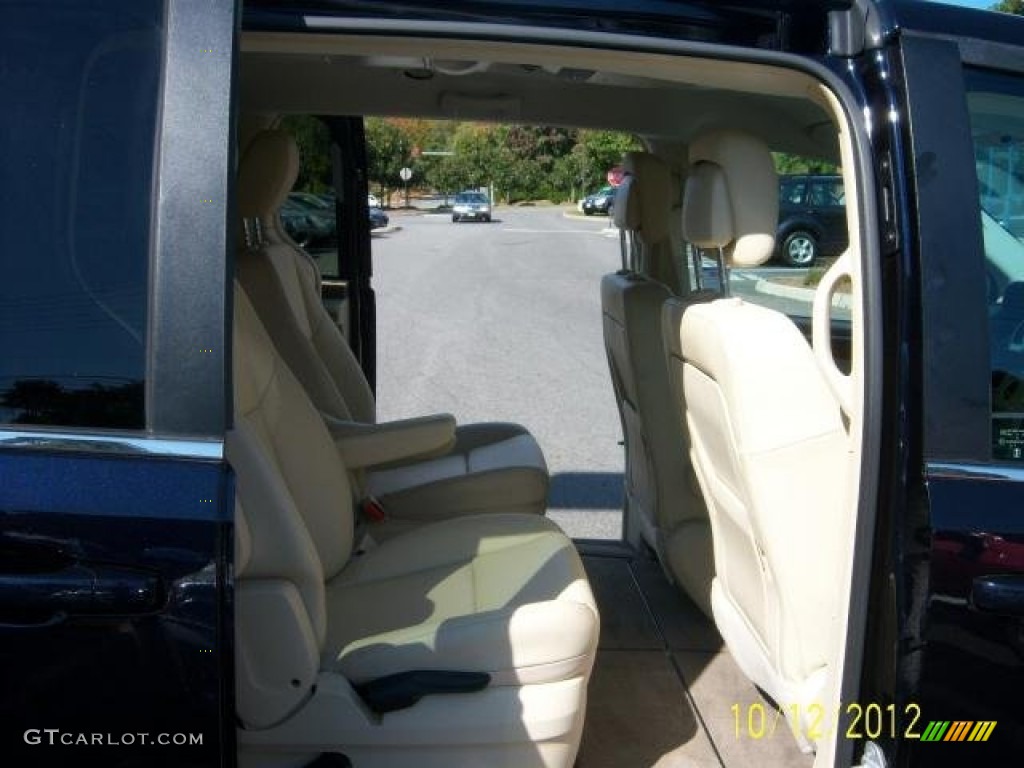 2010 Routan SE - Tanzanite Blue Metallic / Ceylon Beige photo #13