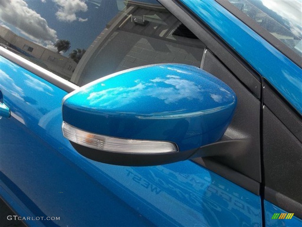 2013 Focus SE Sedan - Blue Candy / Charcoal Black photo #14