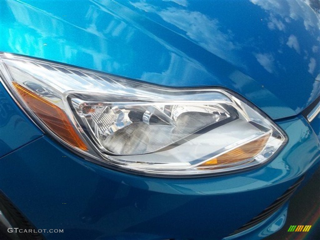 2013 Focus SE Sedan - Blue Candy / Charcoal Black photo #15