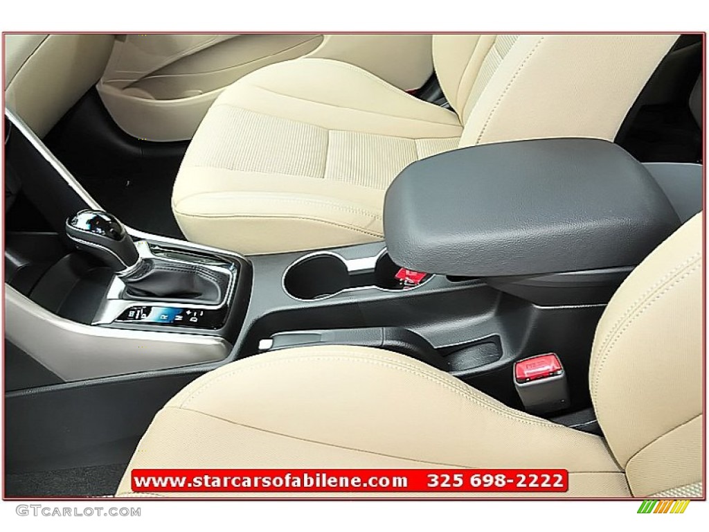 2013 Elantra GT - Monaco White / Beige photo #19