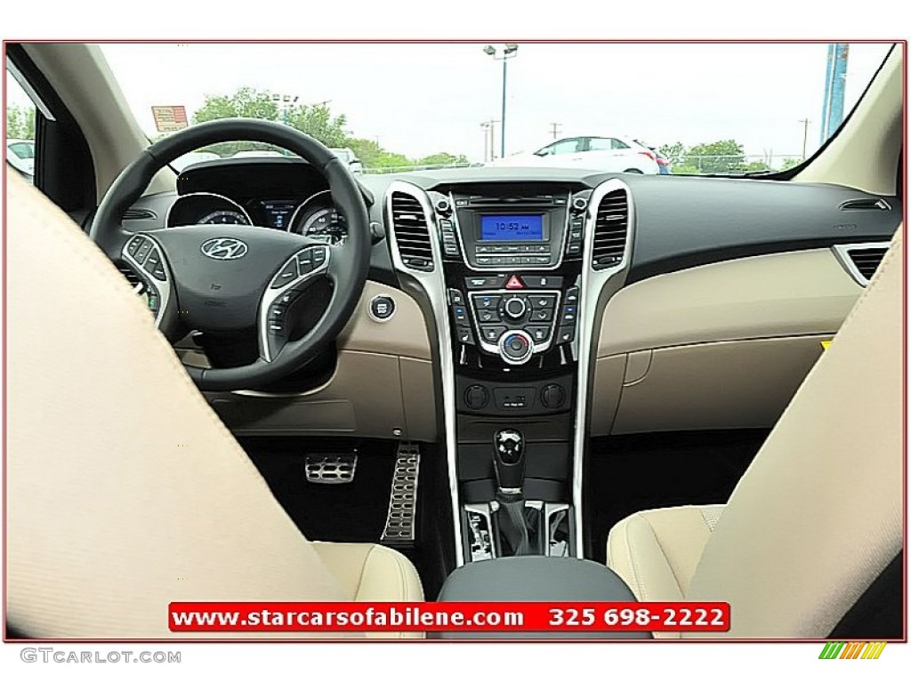 2013 Elantra GT - Monaco White / Beige photo #25