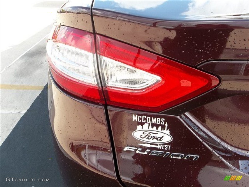 2013 Fusion S - Bordeaux Reserve Red Metallic / Earth Gray photo #6