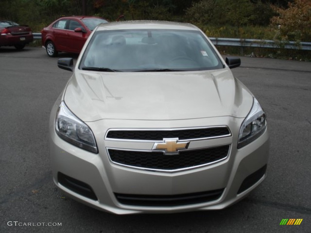 2013 Malibu LS - Champagne Silver Metallic / Jet Black/Titanium photo #3