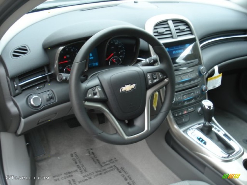 2013 Malibu LS - Champagne Silver Metallic / Jet Black/Titanium photo #10