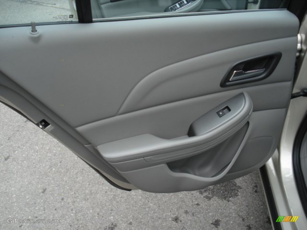 2013 Malibu LS - Champagne Silver Metallic / Jet Black/Titanium photo #14