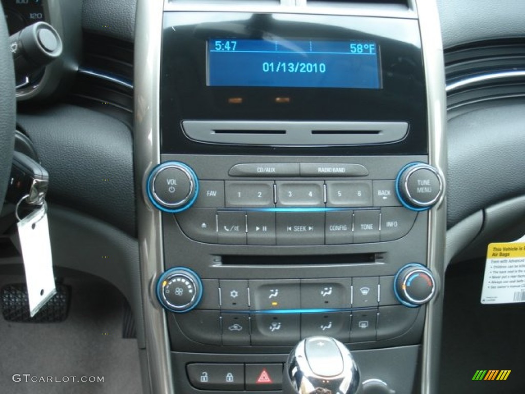 2013 Malibu LS - Champagne Silver Metallic / Jet Black/Titanium photo #16