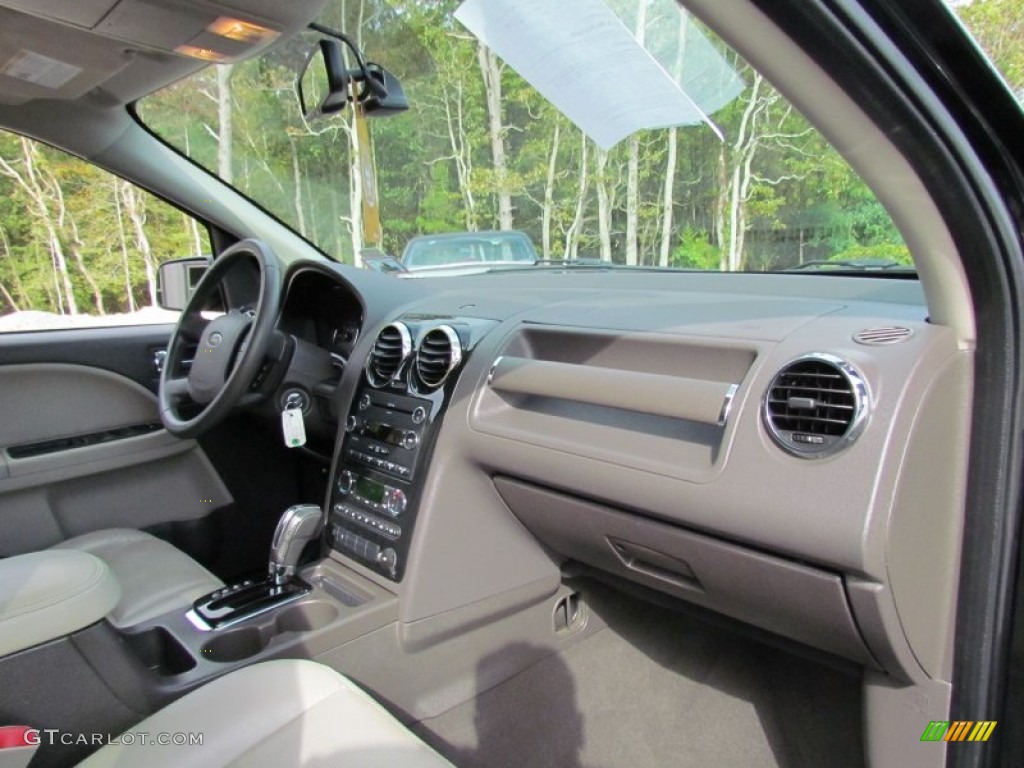 2008 Taurus X SEL AWD - Black / Medium Light Stone photo #8
