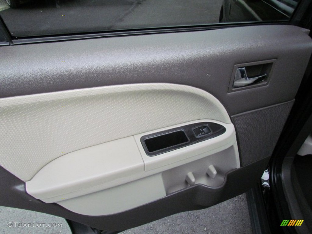 2008 Taurus X SEL AWD - Black / Medium Light Stone photo #20