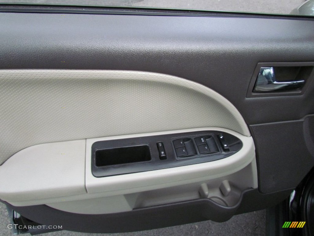 2008 Taurus X SEL AWD - Black / Medium Light Stone photo #24