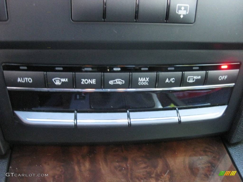 2011 E 350 Coupe - Arctic White / Black photo #16