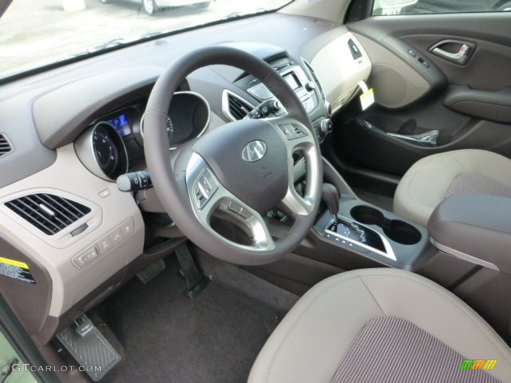 Taupe Interior 2013 Hyundai Tucson GLS AWD Photo #72212096