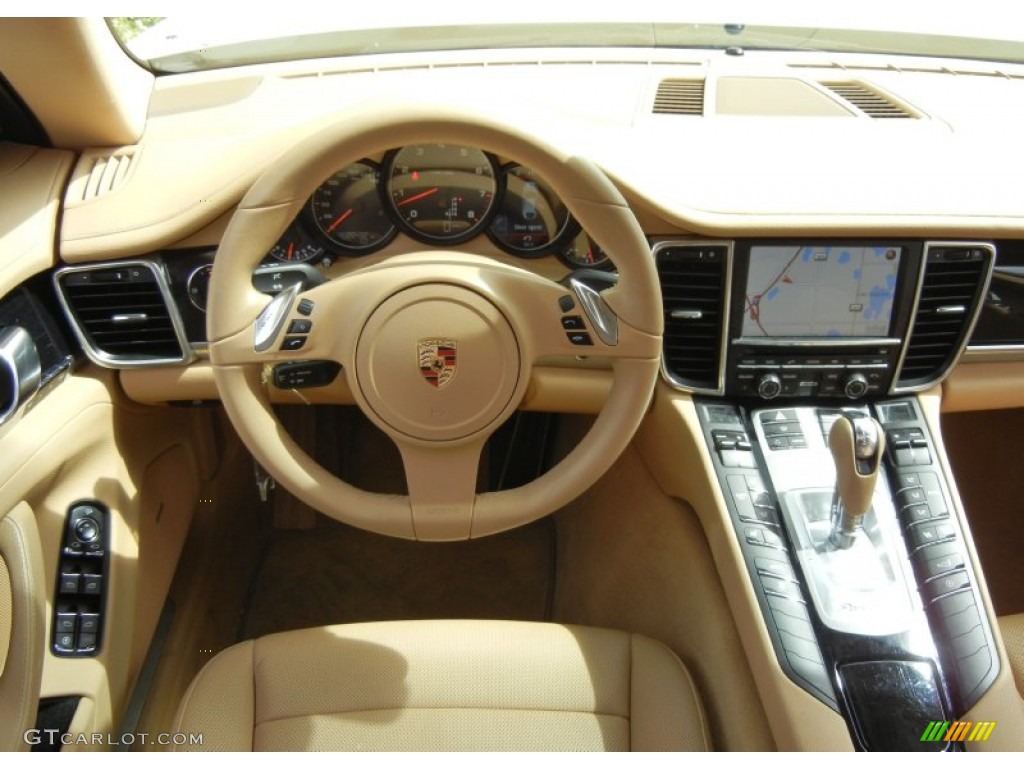 2011 Porsche Panamera V6 Dashboard Photos